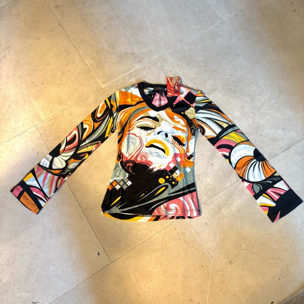 NWT Vintage Y2K Hayes Top S Long Flare Sleeve Custo Barcelona T-shirt Graphic